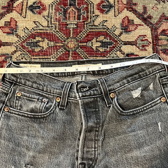 Levi's wedgie straight jeans in black - Picture 6 of 8